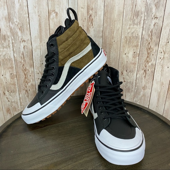 Vans Shoes - Vans Sk8-Hi MTE 2.0 DX Suede/Leather Hiking Sneaker Boot Size 9 Women